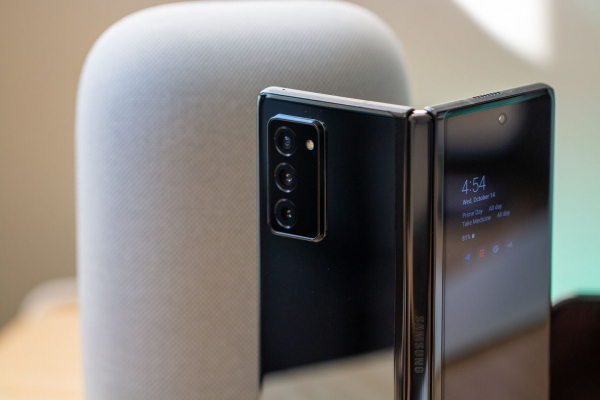 Размеры ожидаемого смартфона Galaxy Z Fold 5 попали в сеть0