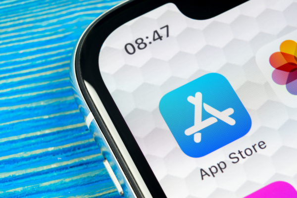 Apple впервые опубликовала статистику по работе App Store. Например, сколько там приложений0