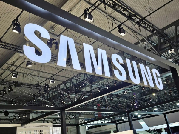 Samsung покажет новые складные смартфоны Galaxy 26 июля0