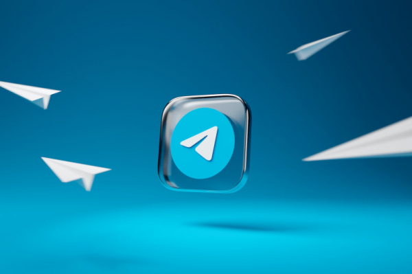 Вышел Telegram 10.4. Появились репосты Сторис и разрешили дарить Premium из настроек0