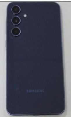 Живые фото Samsung Galaxy A35 попали в общий доступ1