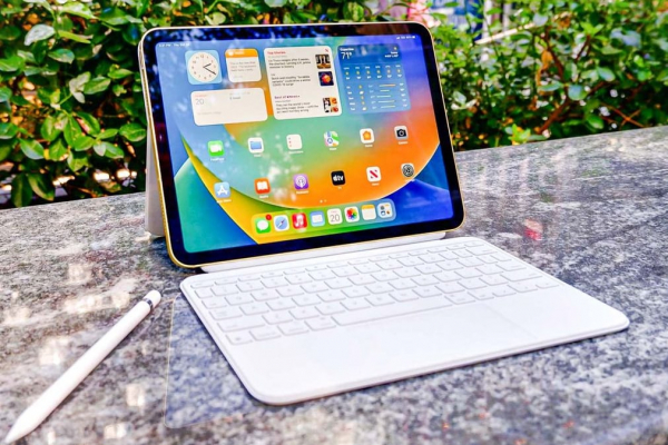 Apple выпустит новый базовый iPad весной 2025 года0