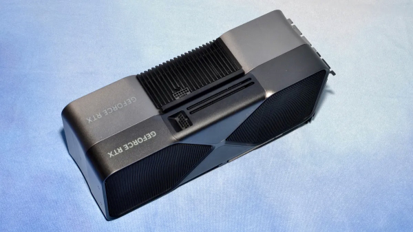 Вышли первые обзоры видеокарты Nvidia RTX 5090. Не всё идеально3