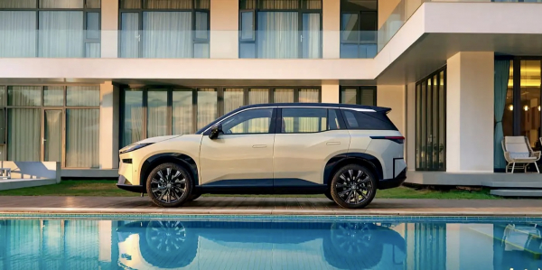 Toyota выпустила самый дешевый электромобиль bZ3X. Стоит всего $15 тысяч1