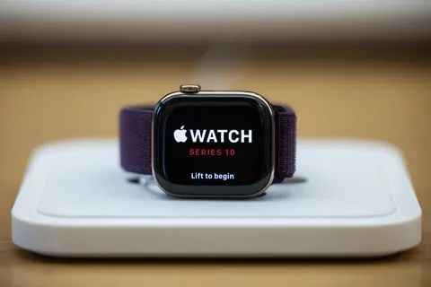 Apple добавит камеру в свои умные часы0
