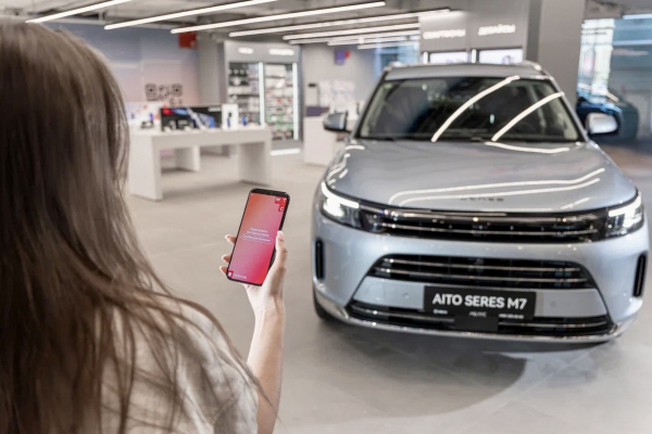 МТС начала продавать гибридные автомобили прямо в своем салоне0